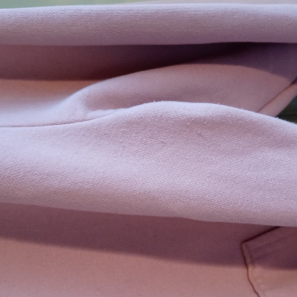 Women's Divided sierra rose pink black heart 🖤 Large hoodie - Picture 6 of 9